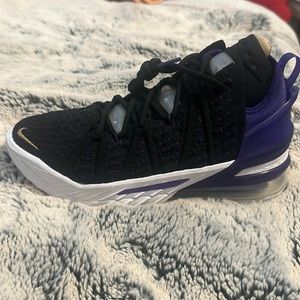 Lebron xviii black/metallic gold Nike brand new never worn
